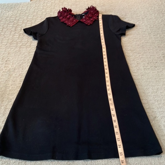 💙Beautiful quality black t-shirt dress w/back invisible zip & burgundy collar - Picture 12 of 12